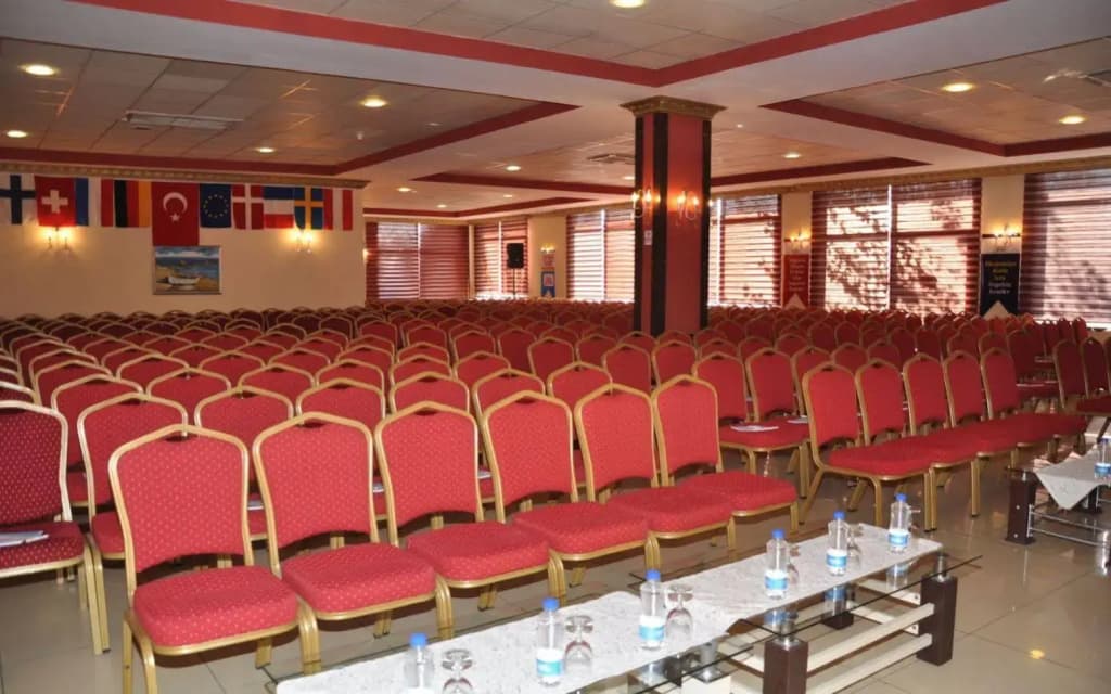 First Class Hotel - photo 10