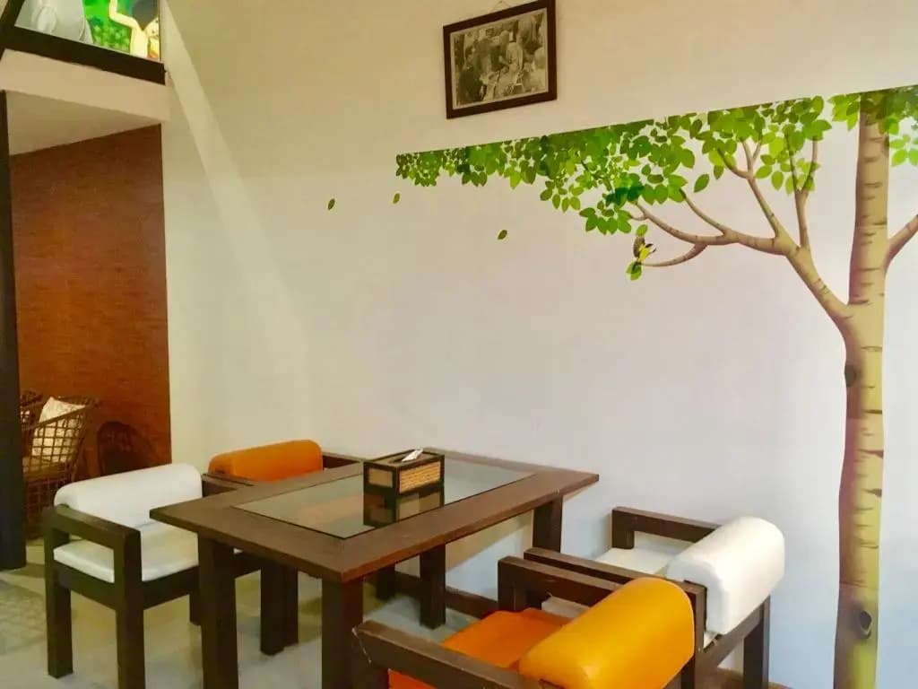 The Corner Transit Hostel - photo 29