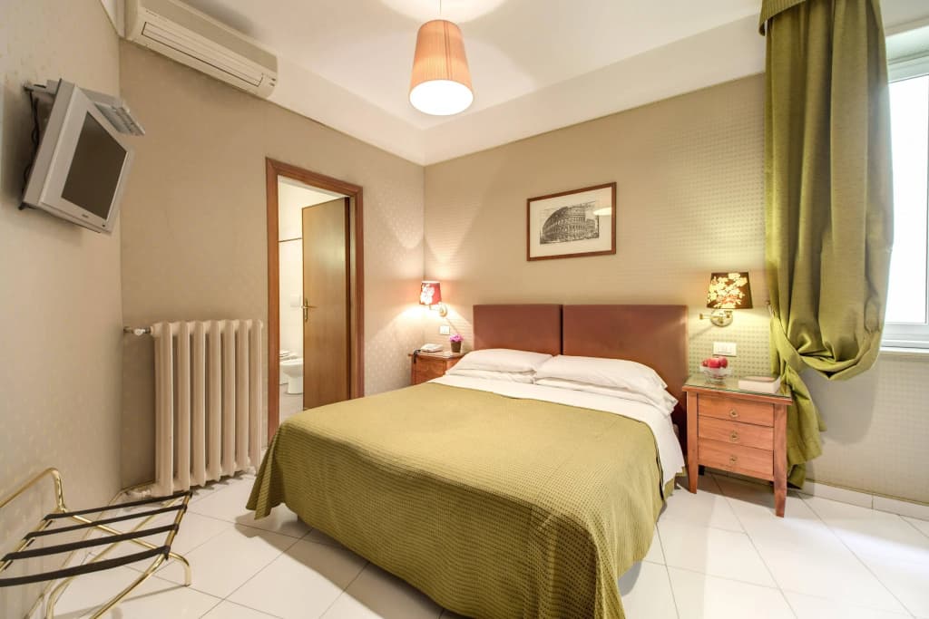 Hotel St. Moritz - photo 2