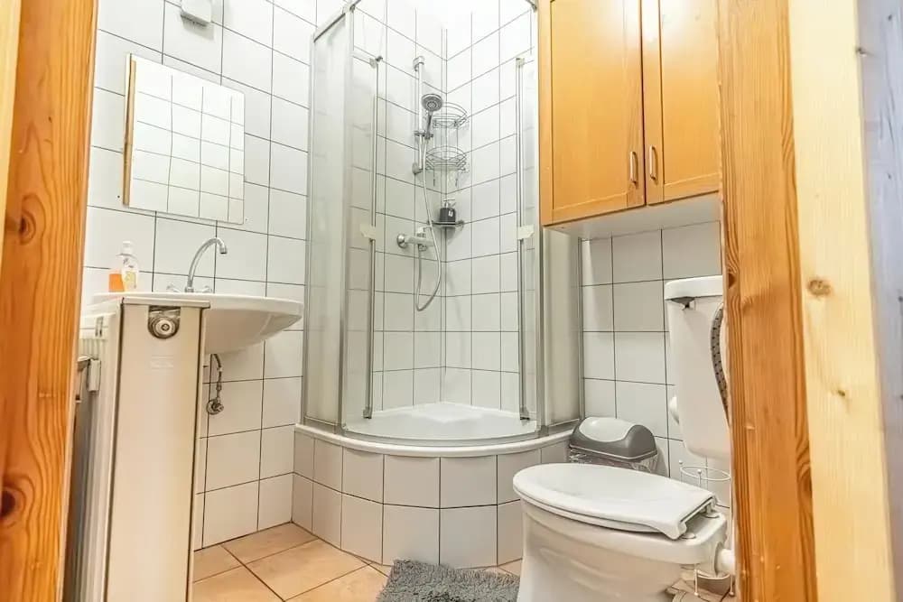 Affordable 2BR Apt Long Stay Stadthalle - photo 8