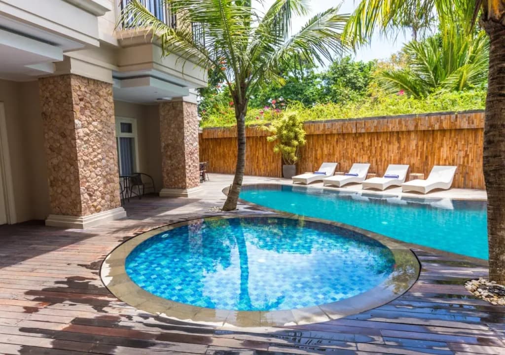 Alron Hotel Kuta Powered by Archipelago - photo 20