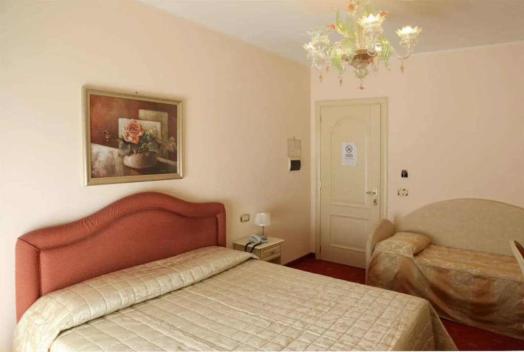 Hotel Nice - photo 3