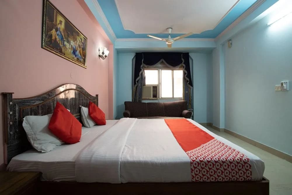 OYO 43687 Golden Deluxe Hotel - photo 6