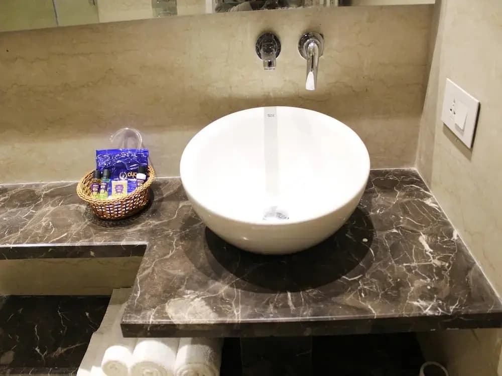 Hotel Picasso Residency Naraina Delhi - Couple Friendly Local IDs Accepted - photo 8