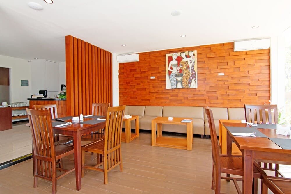 Seminyak Lagoon All Suites Hotel - photo 16