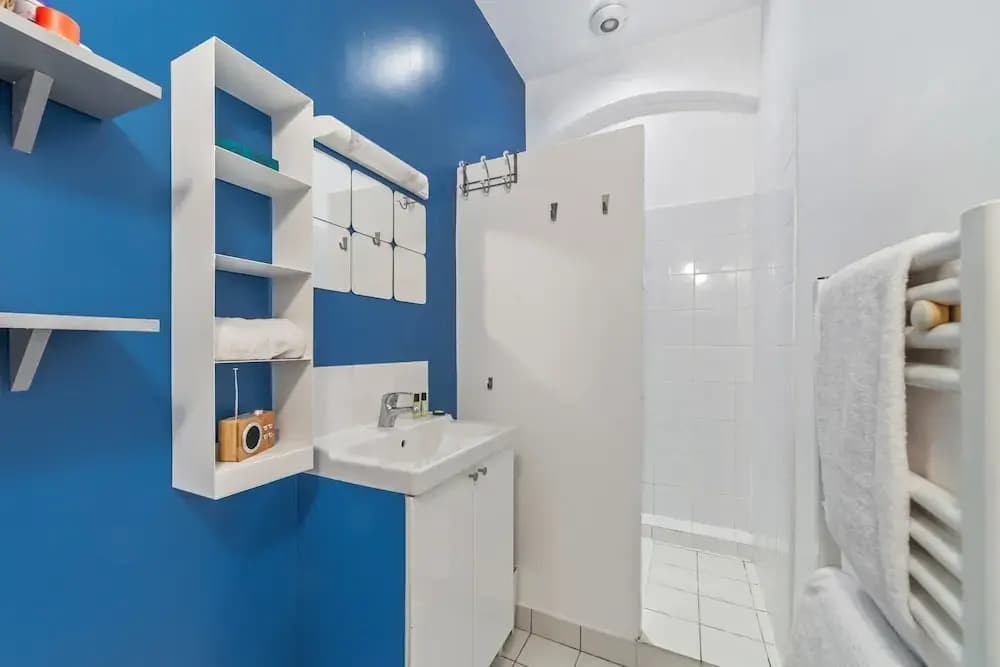 Homely 1BR Apartment for 2 in Pigalle - photo 7