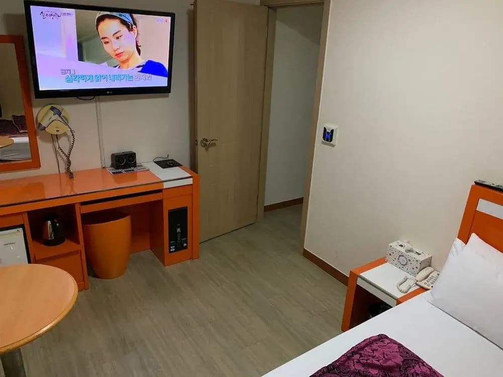 Alma Hotel - photo 3