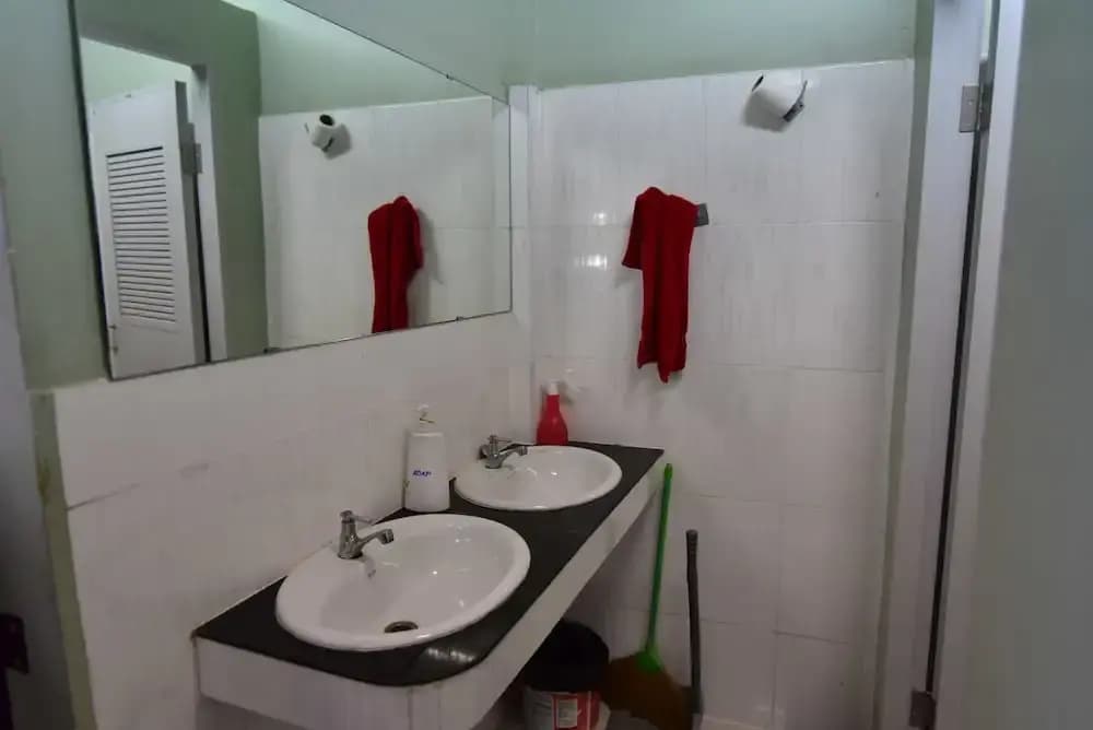 5 Minute Hostel - photo 10