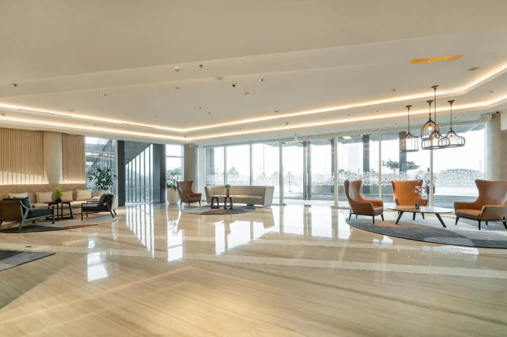 HARRIS Suites Puri Mansion Jakarta - photo 12