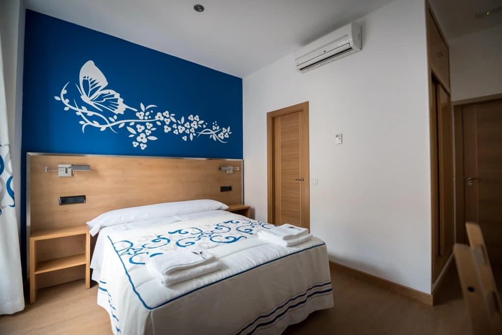 Hostal Carracedo - photo 3