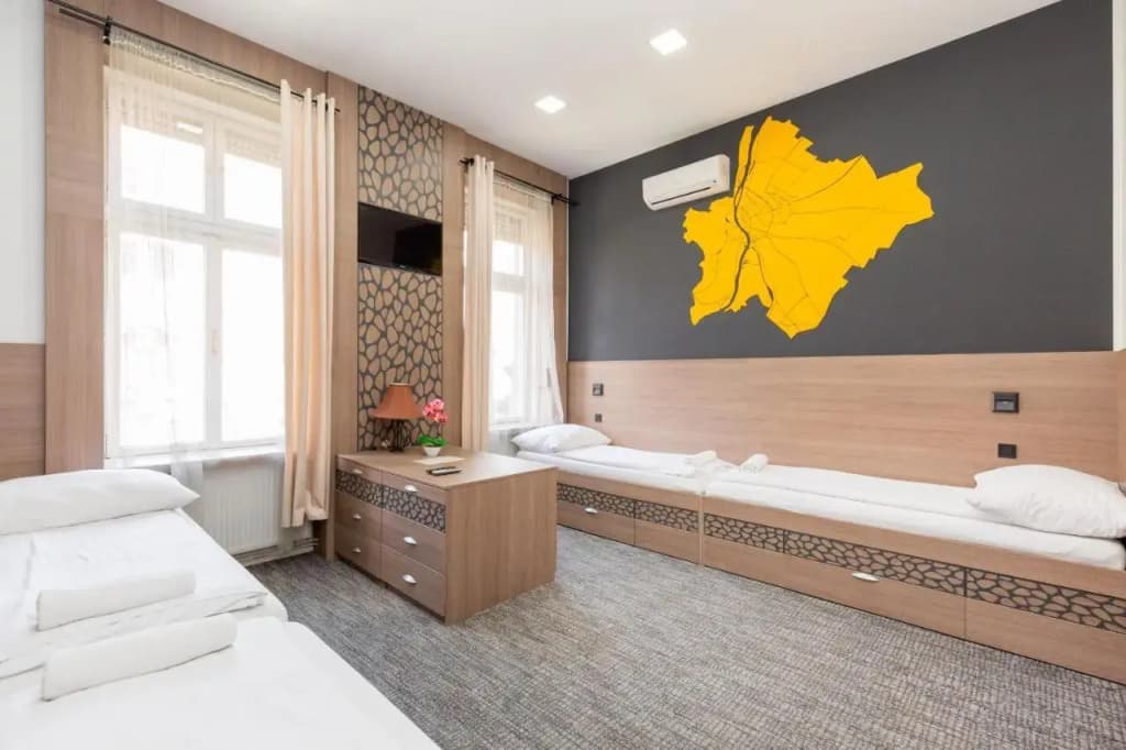 E14 Design Hostel - photo 1