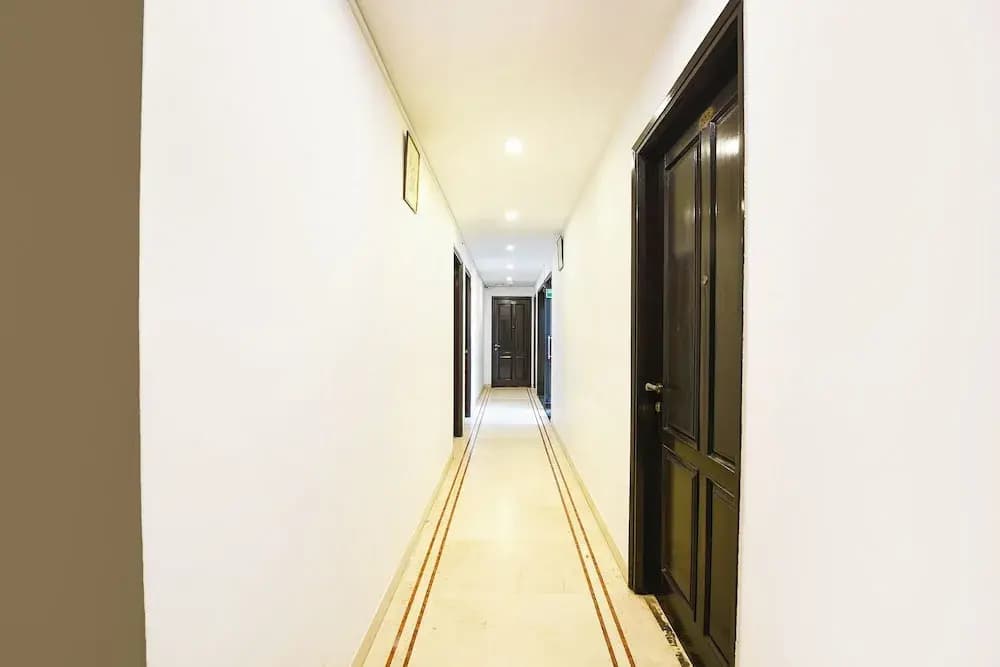 Fabhotel Green Park - photo 12