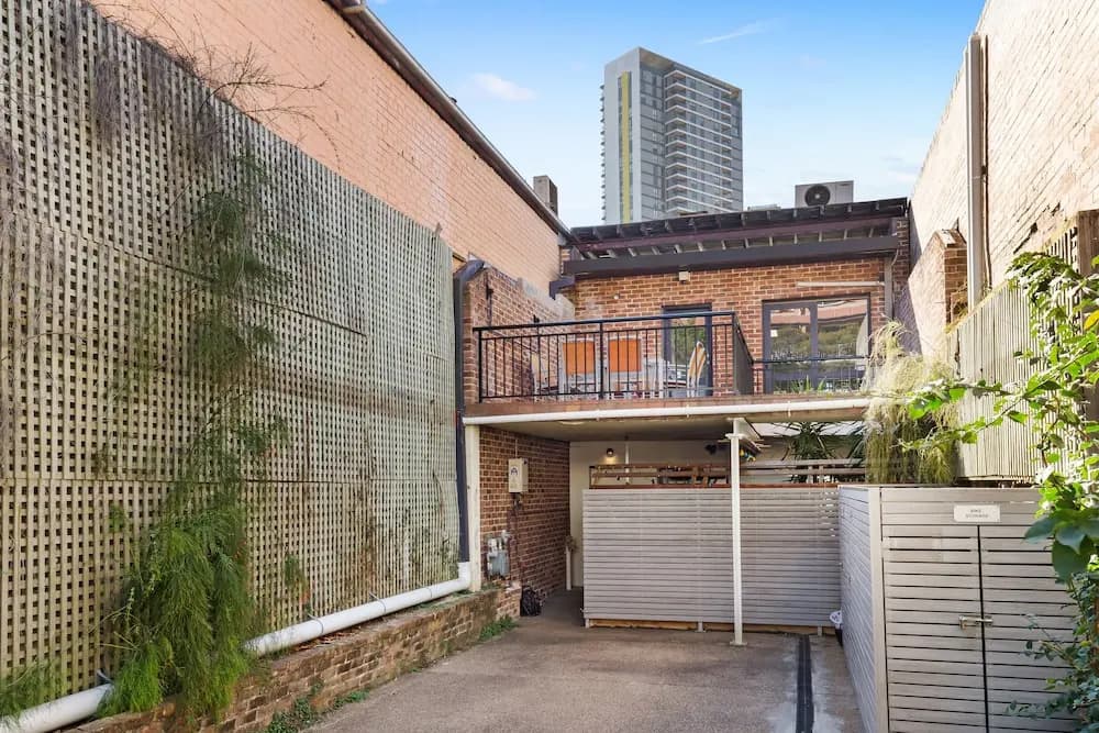 Ultimo Hackett Apartments - main photo
