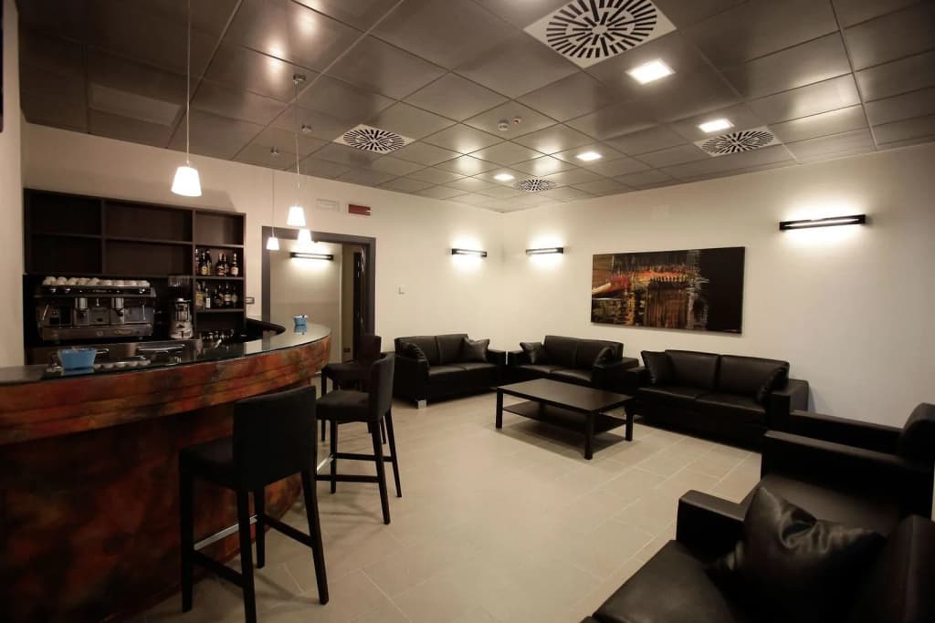 Hotel Artis - photo 2