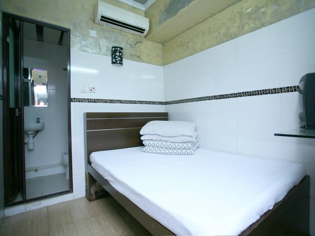 H.K Commercial Inn - photo 22