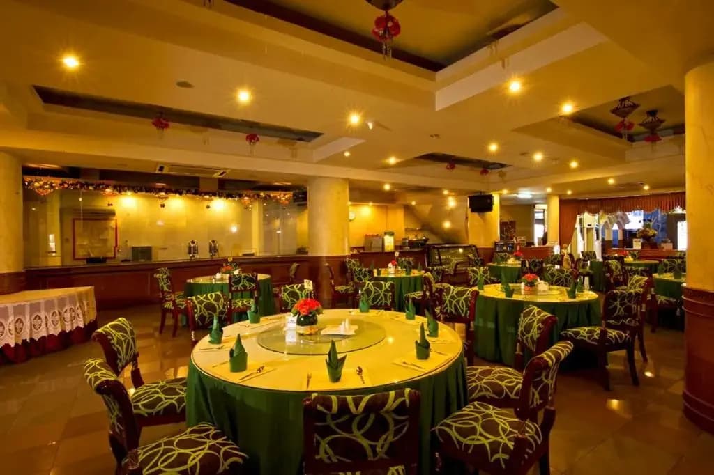 Park Nesia Royal Regal Hotel Jakarta - Mangga Besar - photo 10