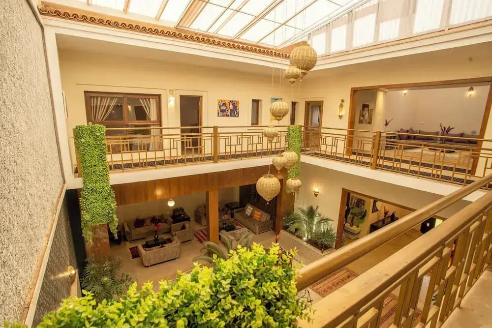 Riad Azia - photo 1