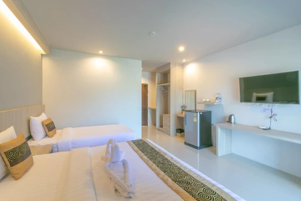 Carpio Hotel Phuket - photo 3