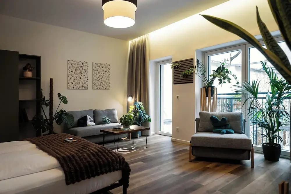 Urban Jungle Apartments - photo 32