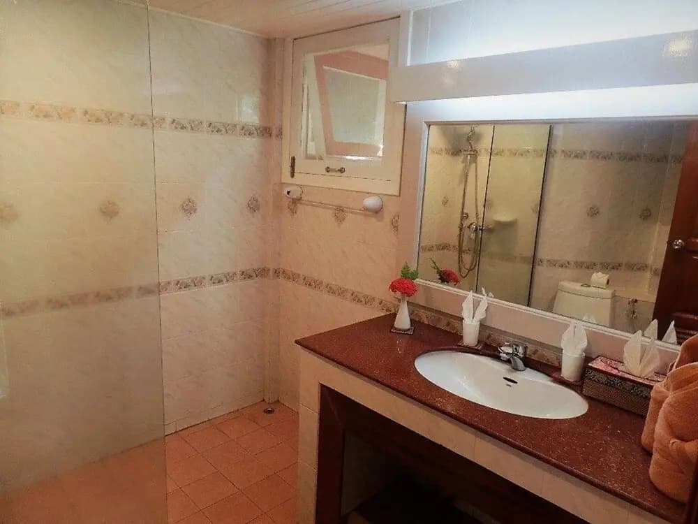Royal Living Koh Samui - Villa 1 With 8 Meters to Beach - photo 8