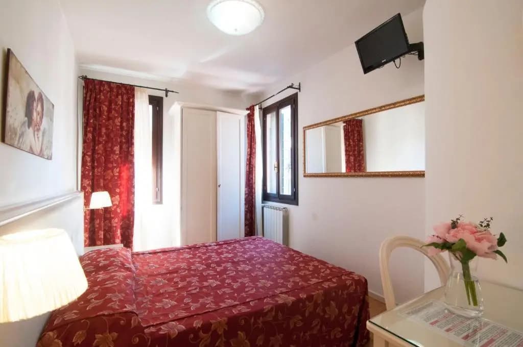albergo ai Tolentini - photo 16