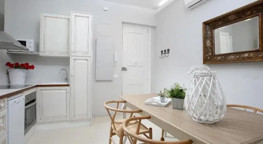Two Sisters Apartments - photo 15