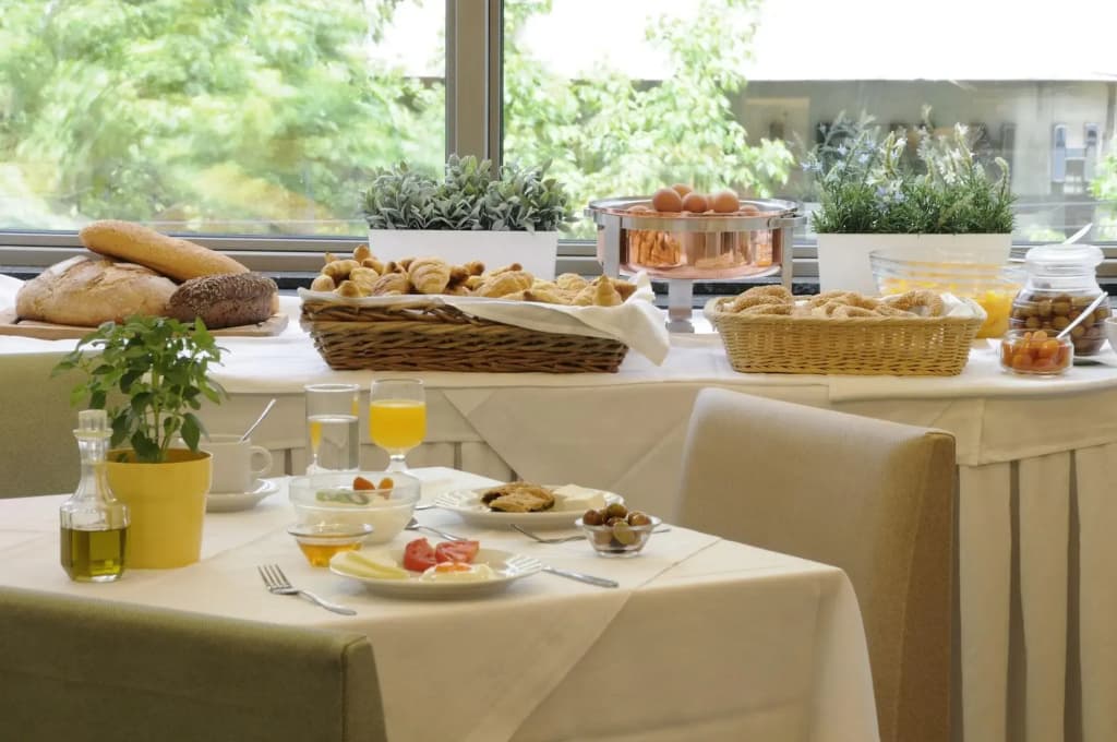 Dorian Inn Hotel - photo 13