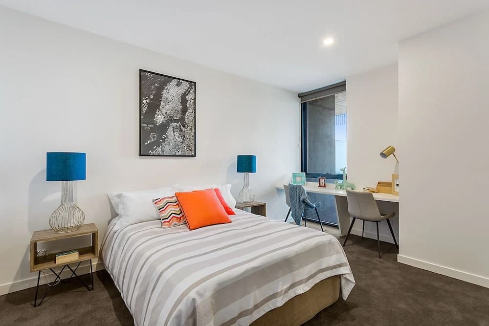 BRUNSWICK Stylish Space with Parking + Netflix - photo 6