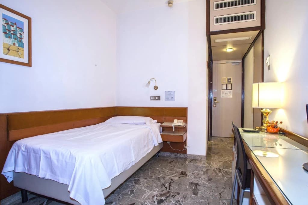 Hotel Canova - photo 34
