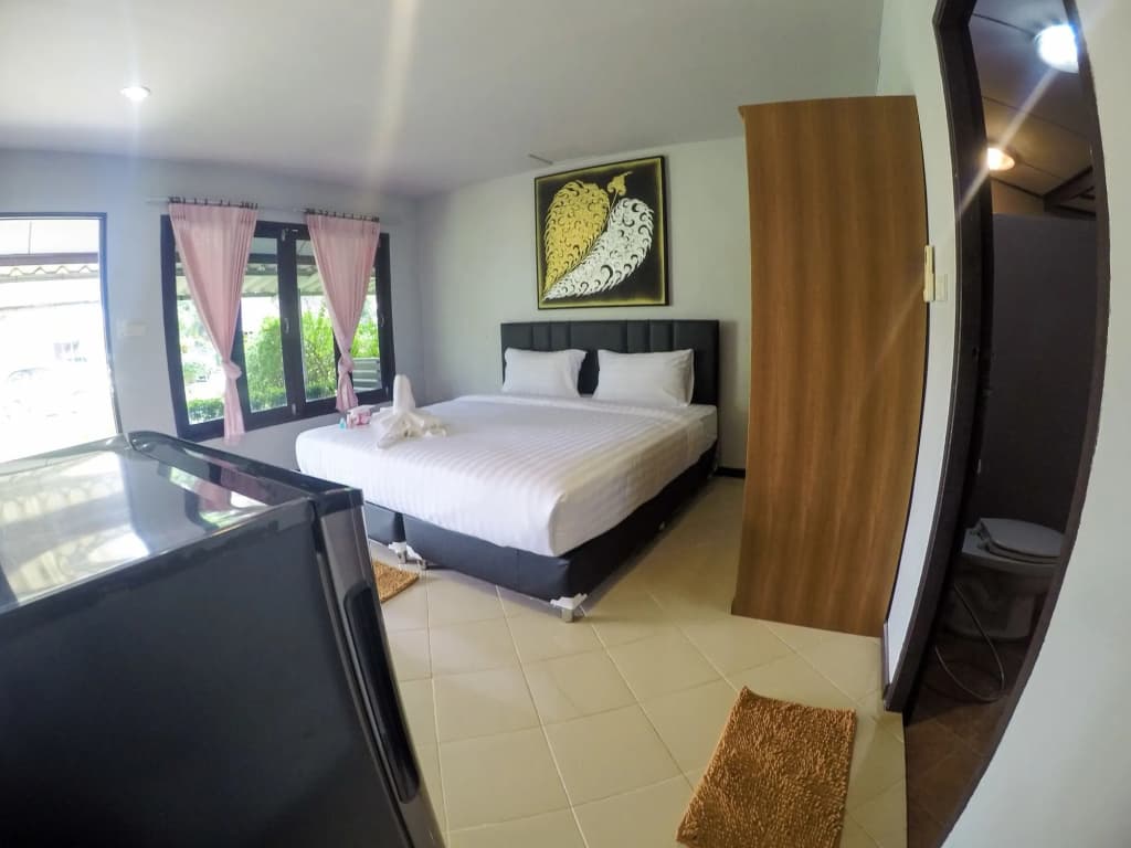 Lanta Mermaid Beachfront Resort - photo 6