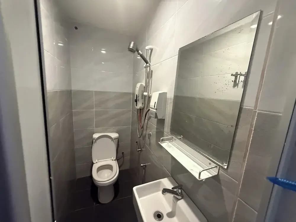 Tiong Nam Hotel Near Pasir Gudang - photo 10