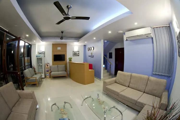 Hotel Elite Beach Inn - photo 2