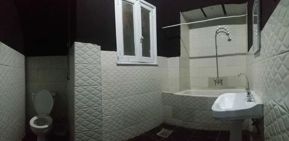 Castle Hotel - Hostel - photo 9