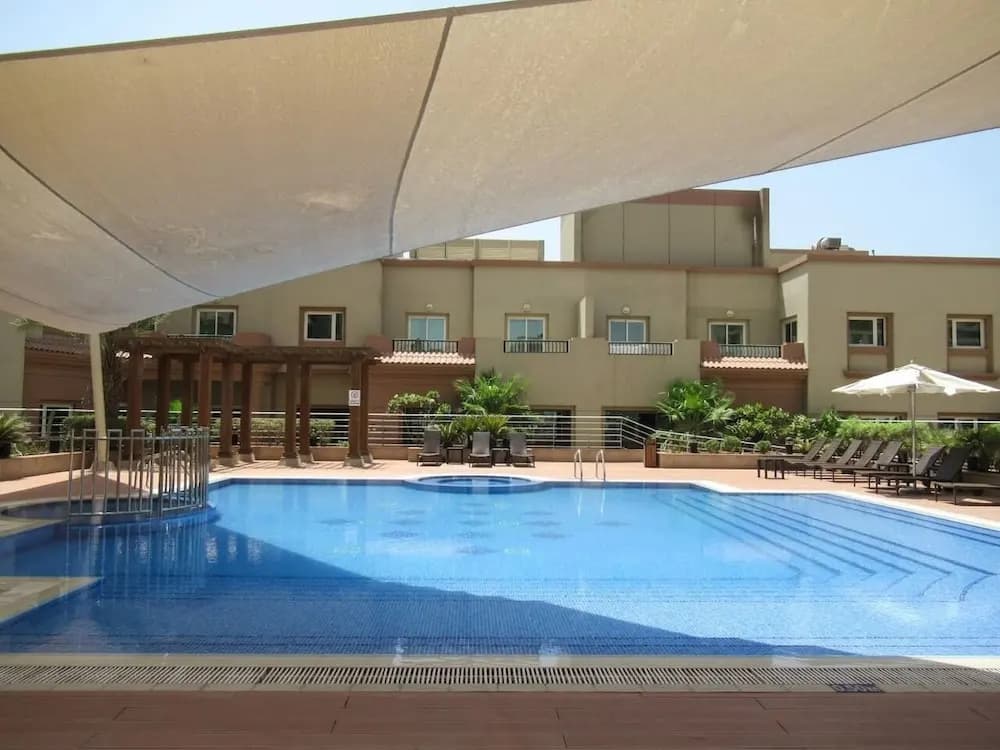 Signature Living in Modern 1BR Apartment at Jvt! - photo 11
