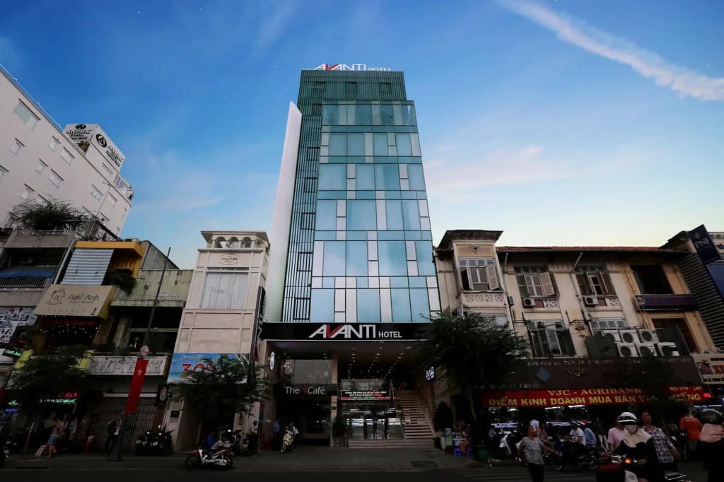 Avanti Hotel - photo 1
