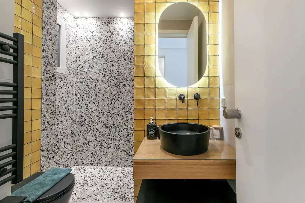 Elysia  - 2-Br Apt & Balcony in Athens - photo 9