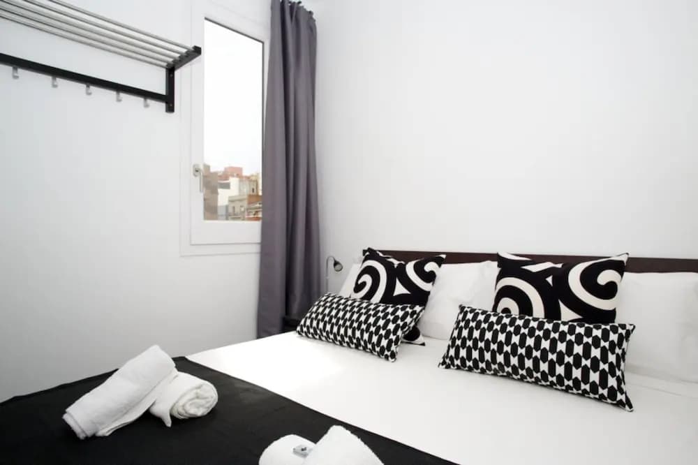 BarcelonaForRent Tucson Suites - photo 5
