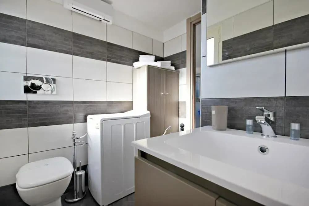 Penthouse & Eagle Eye Attic Combo - photo 9