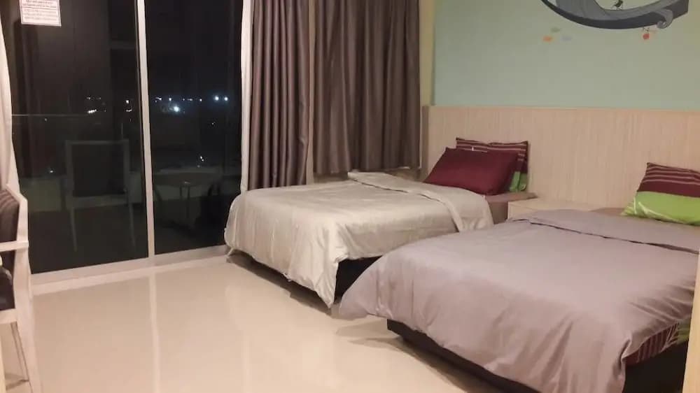 Marina Island Apartment - photo 8