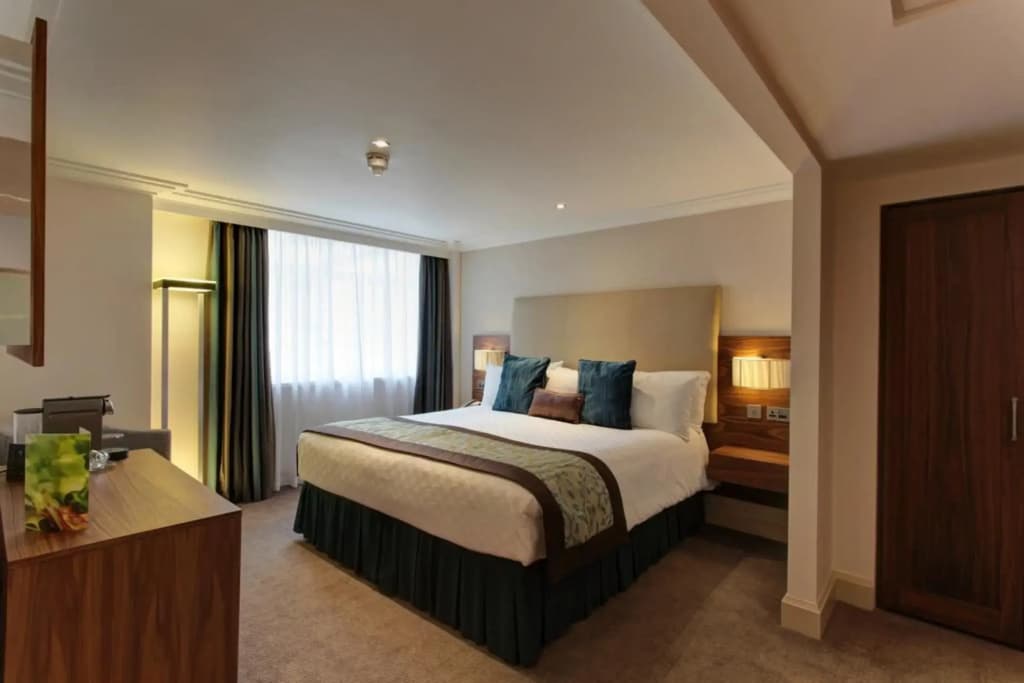 The Marble Arch Hotel - photo 16