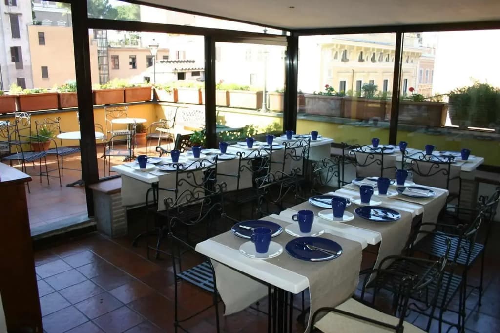 Hotel Canova - photo 17