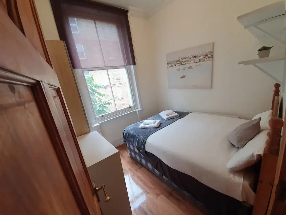Old Street Apartments - photo 5