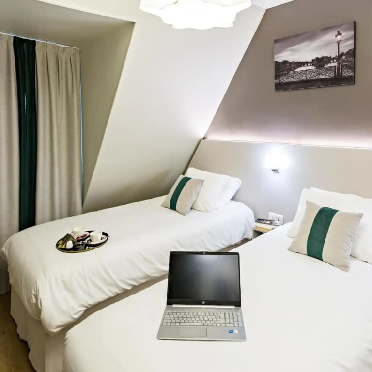 Modern Hotel - photo 24