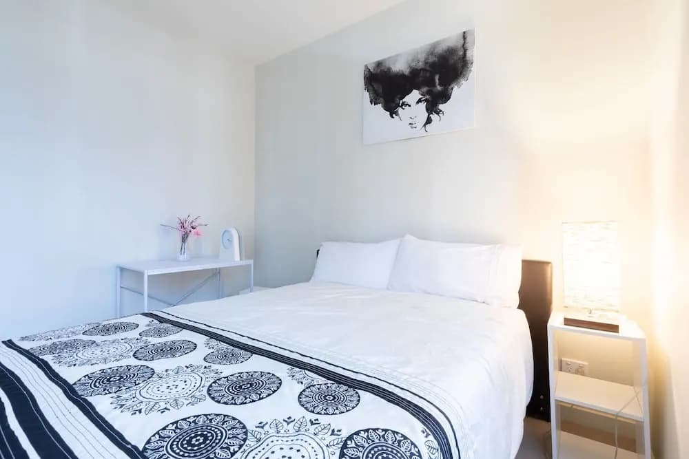 Sunshine Boutique Apartments Collins - photo 23