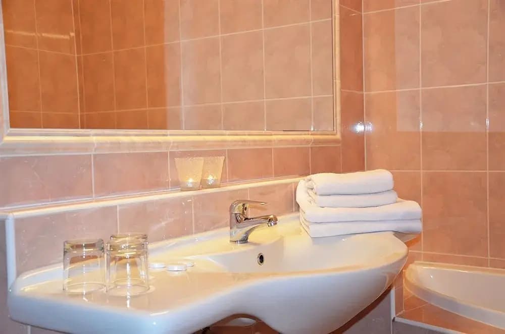 Albionette Hotel - photo 9