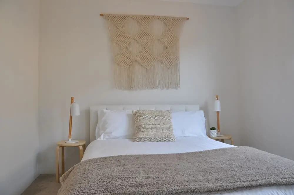 Sydney's Best 3 bdrm Apartment w Parking - photo 4