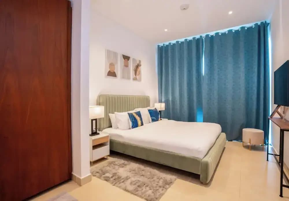 HomesGetaway- 1BR Apt in Marina Gate1 - photo 2