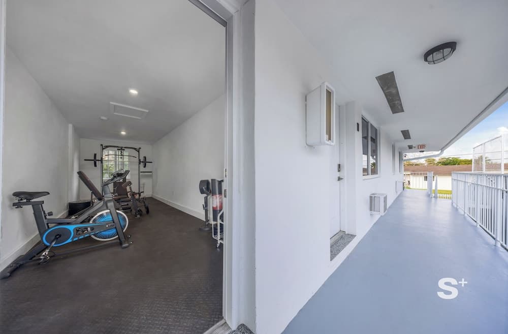 Cozy Miami 1-BD - Gym & Free Parking - photo 13