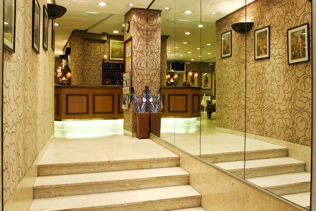 Hôtel de Suez - photo 2