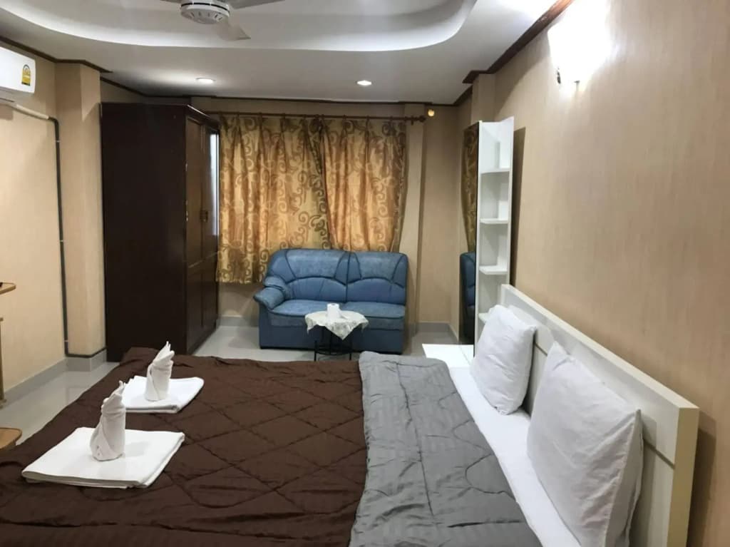 President Apartment - photo 4